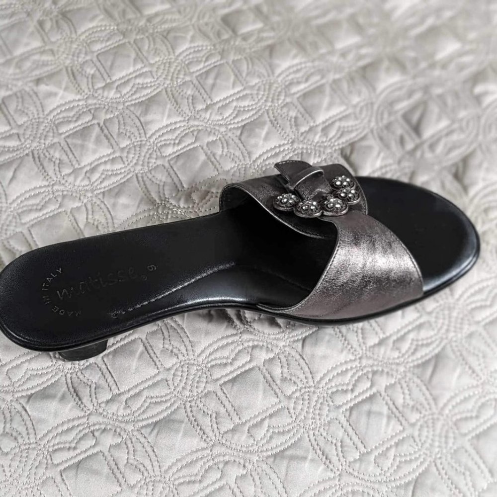 EUC Matissse slides sandals - 40 / 9